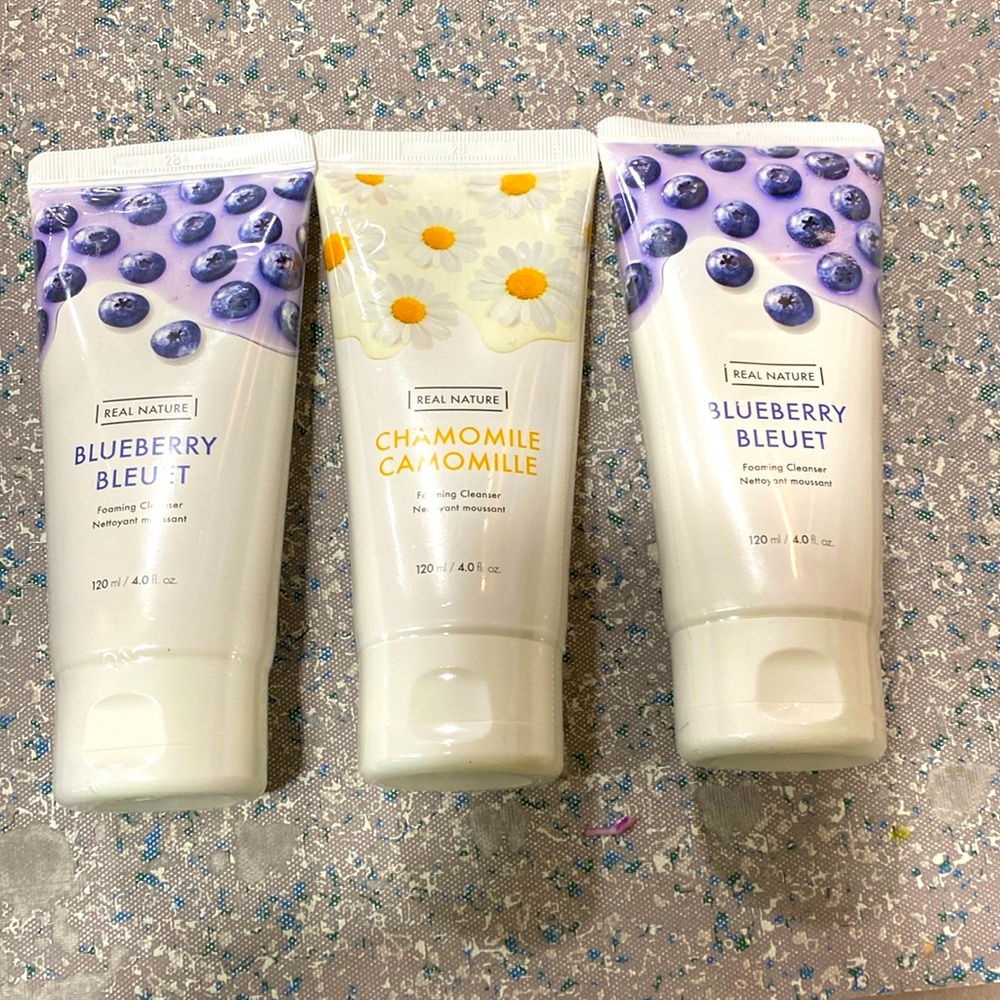 Avon set of 3-blueberry & chamomile foaming face cleanser $12